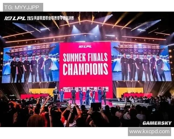 JDG携手LPL勇夺冠军展现团队实力与个人魅力的完美结合
